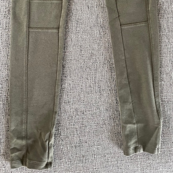 SALE 3️⃣ for $8! 🛍️ XS Olive Mid Rise Ponte Moto Leggings // Express - Picture 11 of 11